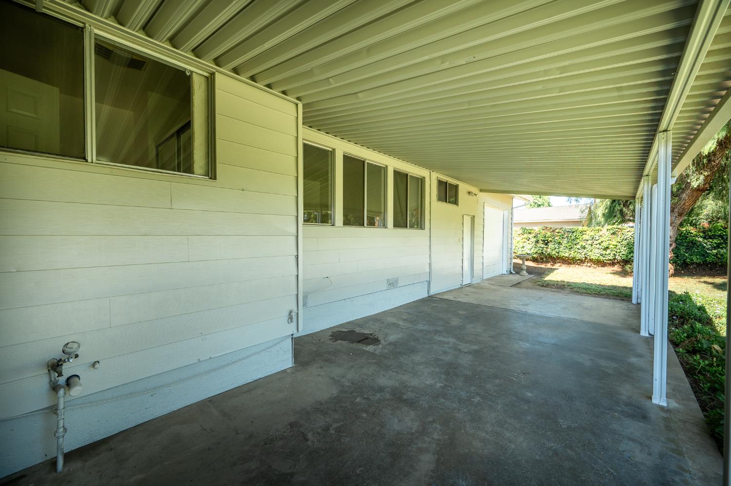 Detail Gallery Image 13 of 39 For 13137 Bentley St, Waterford,  CA 95386 - 3 Beds | 2 Baths
