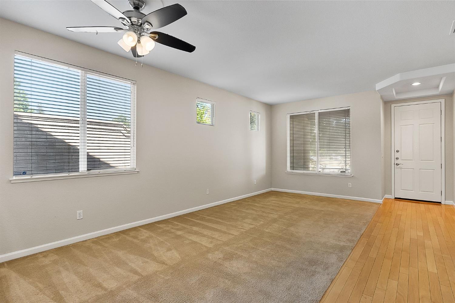 Detail Gallery Image 7 of 50 For 1200 Emerald Oak Rd, Roseville,  CA 95678 - 5 Beds | 3 Baths