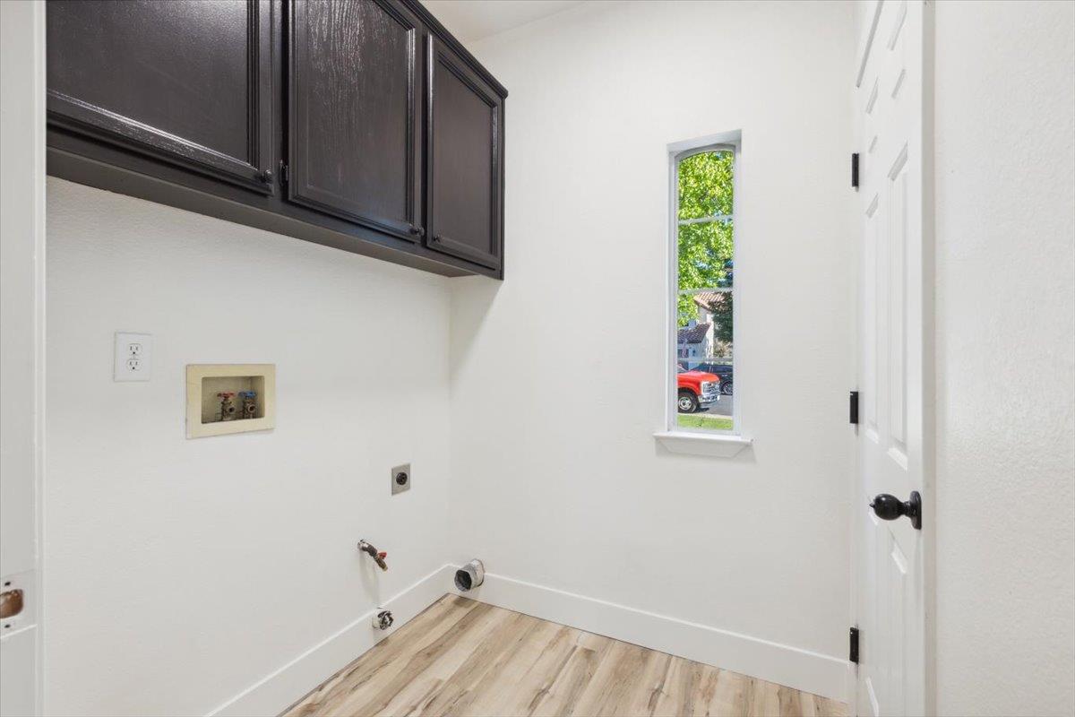 Detail Gallery Image 28 of 31 For 6312 Emerald Dr, Rocklin,  CA 95677 - 3 Beds | 3 Baths