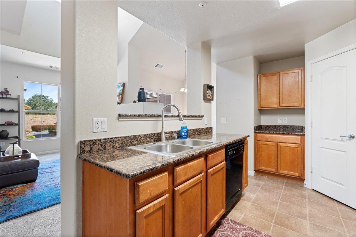 Photo #15: 225066989 Listing: Photo #15