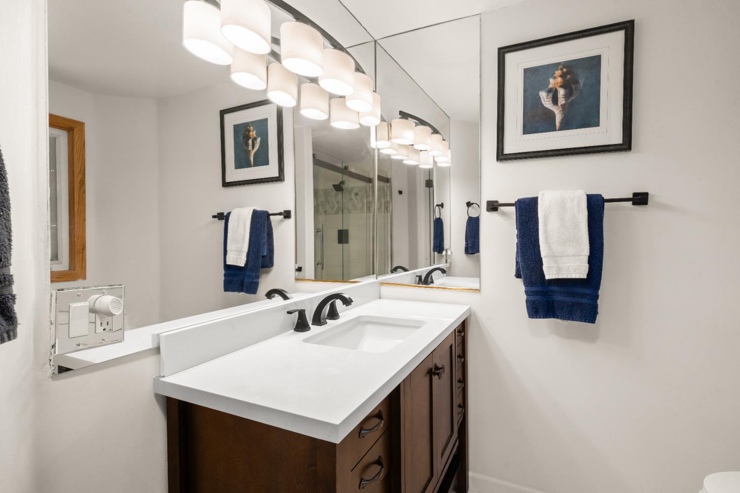 Detail Gallery Image 20 of 35 For Address Is Not Disclosed, Other City,  CA 89402 - 3 Beds | 3 Baths