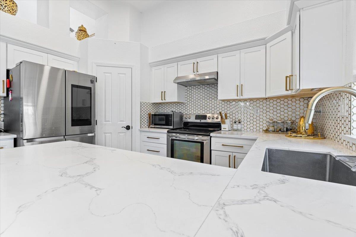 Detail Gallery Image 3 of 37 For 45 White Birch Ct, Roseville,  CA 95678 - 4 Beds | 3 Baths