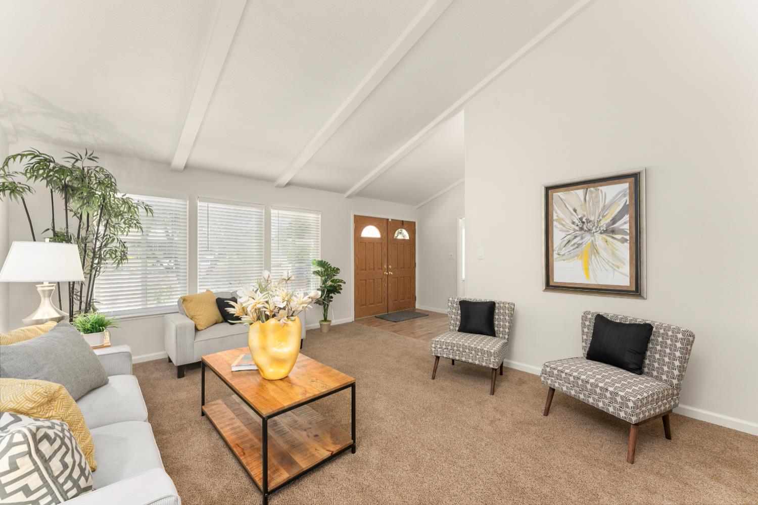 Detail Gallery Image 9 of 47 For 6836 Westmore Way, Carmichael,  CA 95608 - 4 Beds | 2 Baths
