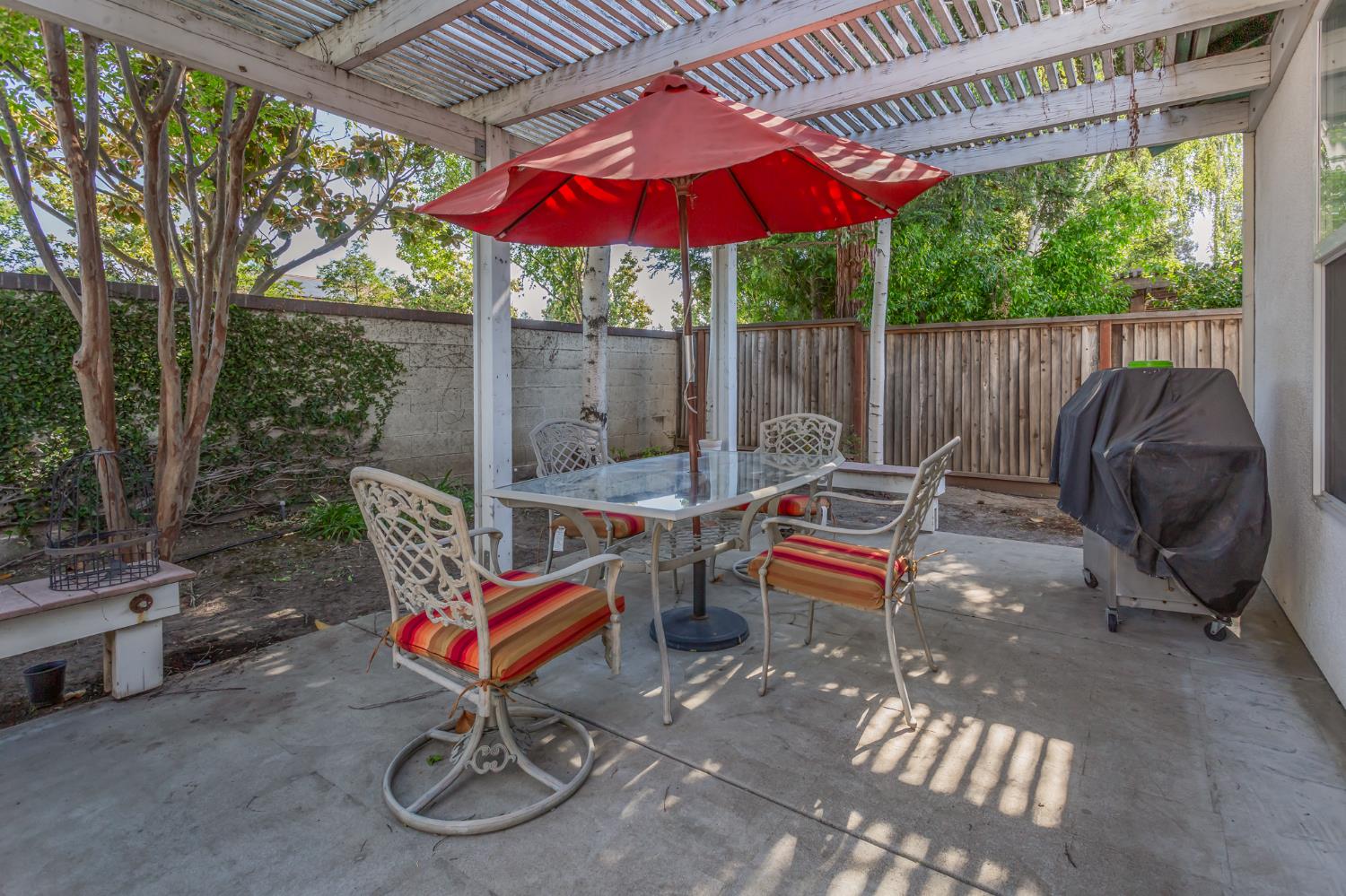 Detail Gallery Image 40 of 44 For 3543 Oak Shores Dr, Stockton,  CA 95209 - 3 Beds | 2 Baths