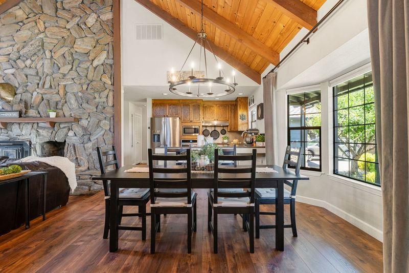 Detail Gallery Image 6 of 56 For 176 a St, Galt,  CA 95632 - 3 Beds | 2 Baths