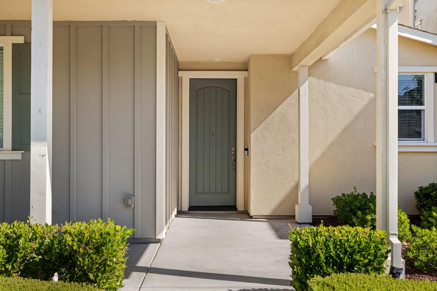 Detail Gallery Image 8 of 78 For 3565 Forney Way, Sacramento,  CA 95816 - 4 Beds | 2/1 Baths