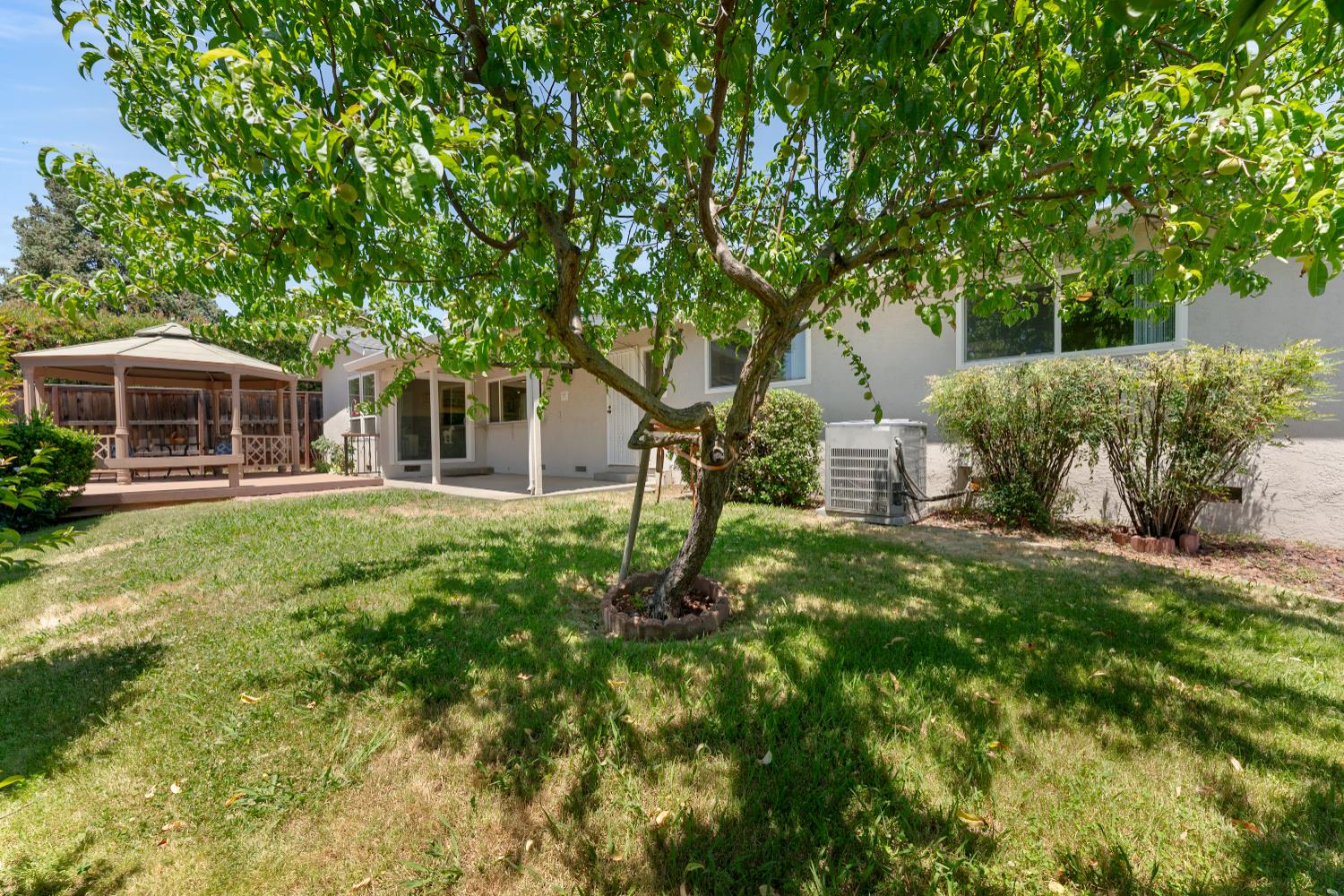 Detail Gallery Image 36 of 47 For 6836 Westmore Way, Carmichael,  CA 95608 - 4 Beds | 2 Baths