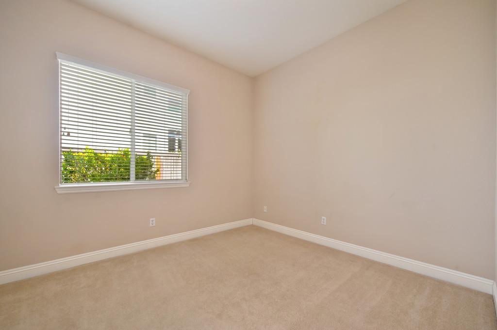 White Doe Court, Auburn, California image 33