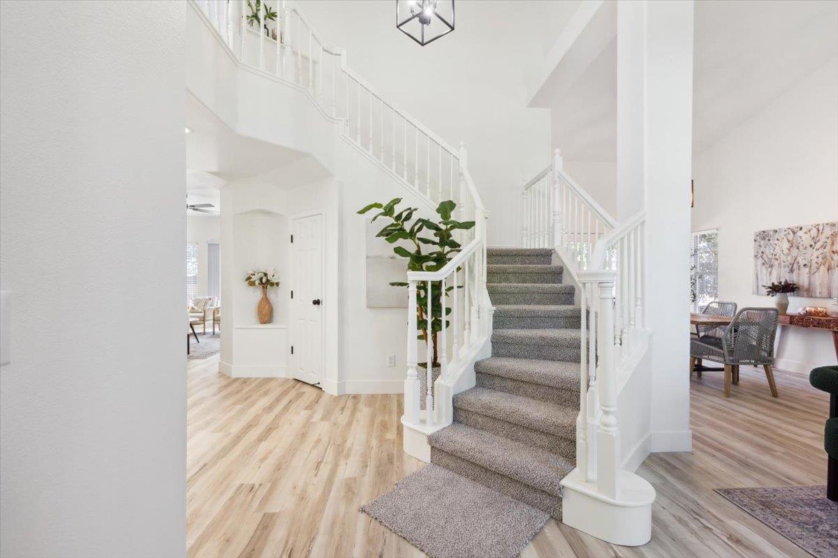 Detail Gallery Image 4 of 31 For 6312 Emerald Dr, Rocklin,  CA 95677 - 3 Beds | 3 Baths