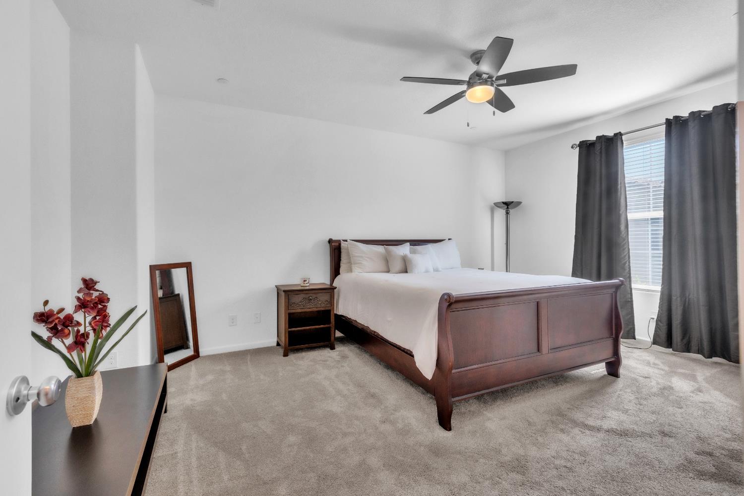 Detail Gallery Image 18 of 27 For 7829 Acorri Walk, Sacramento,  CA 95823 - 3 Beds | 2/1 Baths