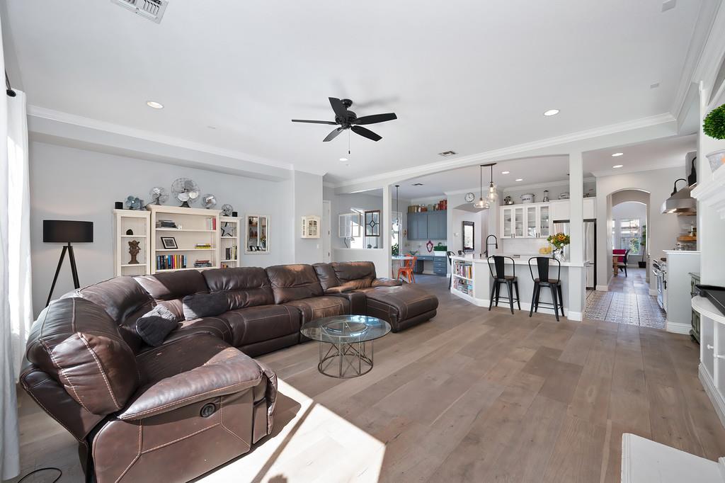 Detail Gallery Image 19 of 57 For 1013 Sandwick Way, Folsom,  CA 95630 - 4 Beds | 4 Baths