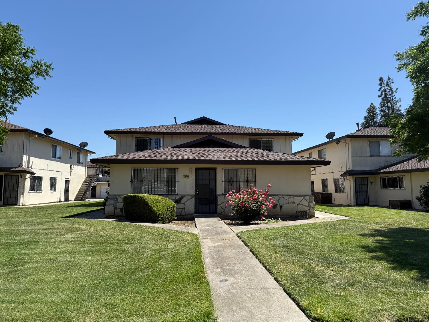 Detail Gallery Image 2 of 4 For 2944 Peachtree Dr #2,  Stockton,  CA 95203 - 2 Beds | 1 Baths
