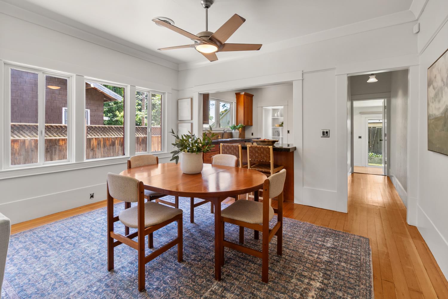 Detail Gallery Image 11 of 53 For 4860 U St, Sacramento,  CA 95817 - 3 Beds | 2 Baths