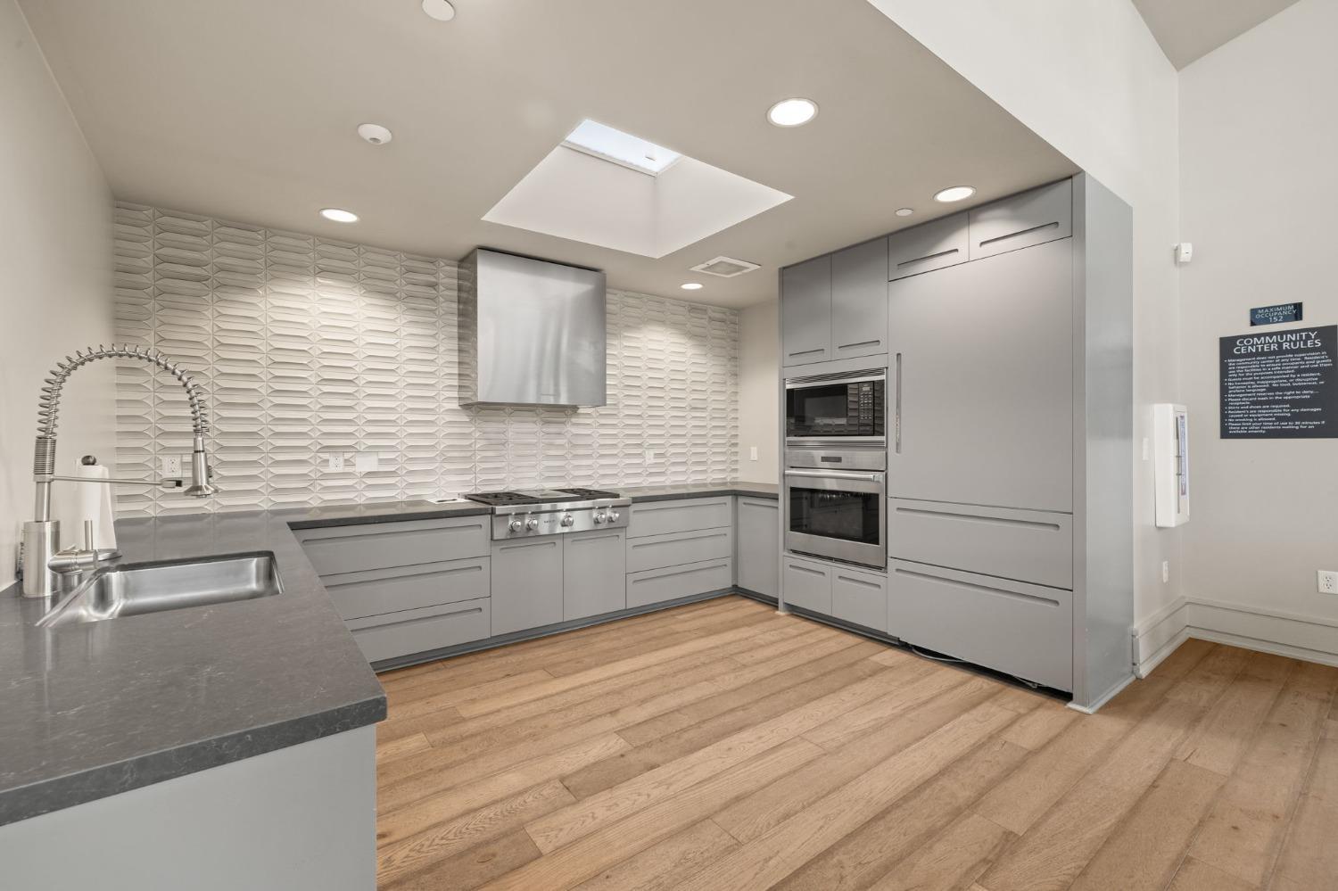 Detail Gallery Image 74 of 78 For 3565 Forney Way, Sacramento,  CA 95816 - 4 Beds | 2/1 Baths