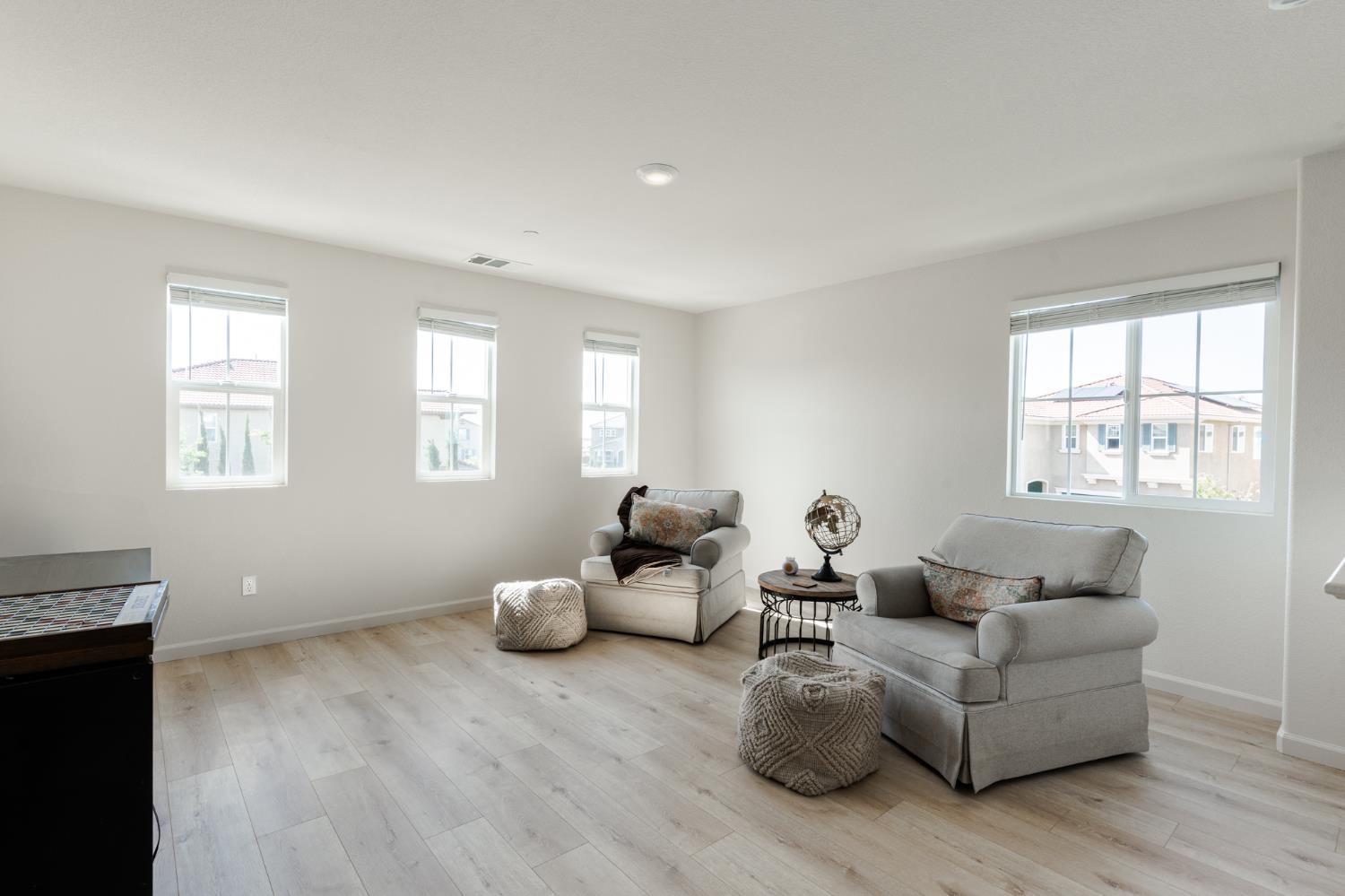 Detail Gallery Image 17 of 28 For 9096 Quartet Ave, Roseville,  CA 95747 - 4 Beds | 3 Baths