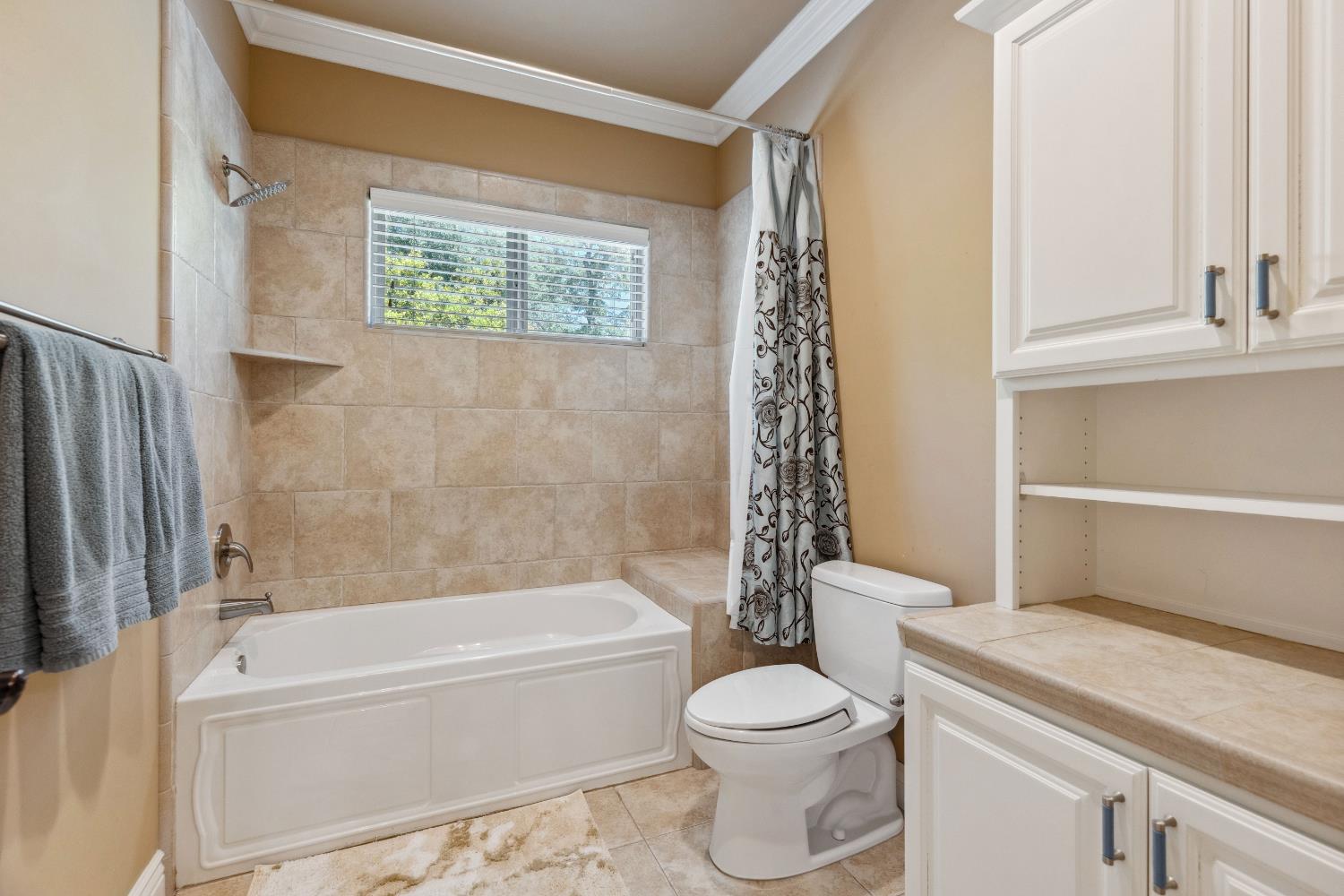 Detail Gallery Image 76 of 99 For 1410 Crocker Dr, El Dorado Hills,  CA 95762 - 5 Beds | 4/1 Baths