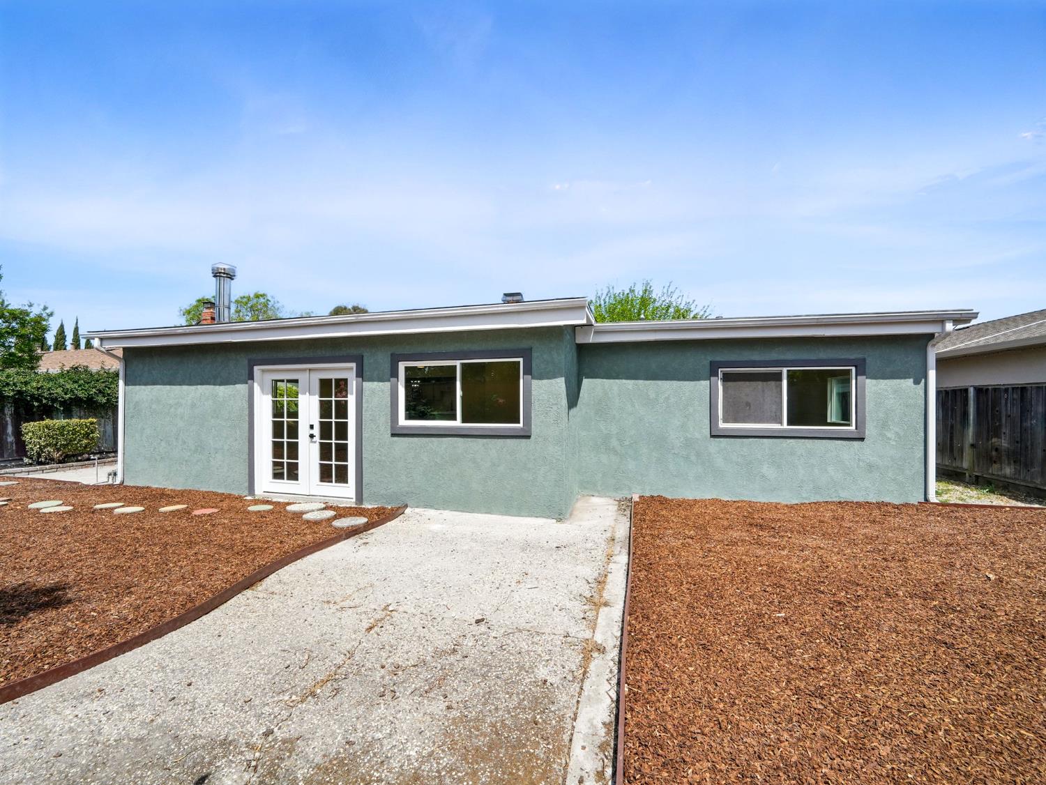 Detail Gallery Image 19 of 22 For 1170 Aster Ln, Livermore,  CA 94551 - 3 Beds | 2 Baths