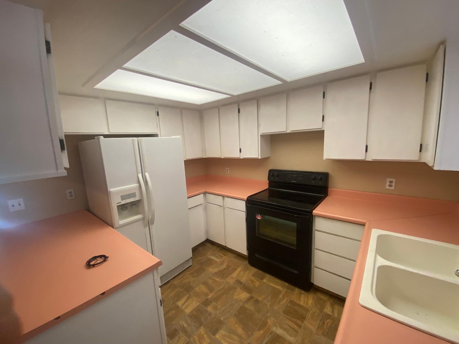 Detail Gallery Image 21 of 34 For 786 Colorado Ave, South Lake Tahoe,  CA 96150 - 3 Beds | 2 Baths