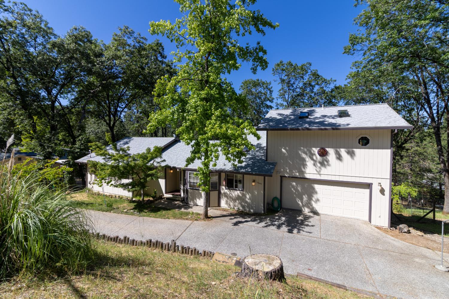 Detail Gallery Image 1 of 66 For 18069 Norlene Way, Grass Valley,  CA 95949 - 3 Beds | 3 Baths