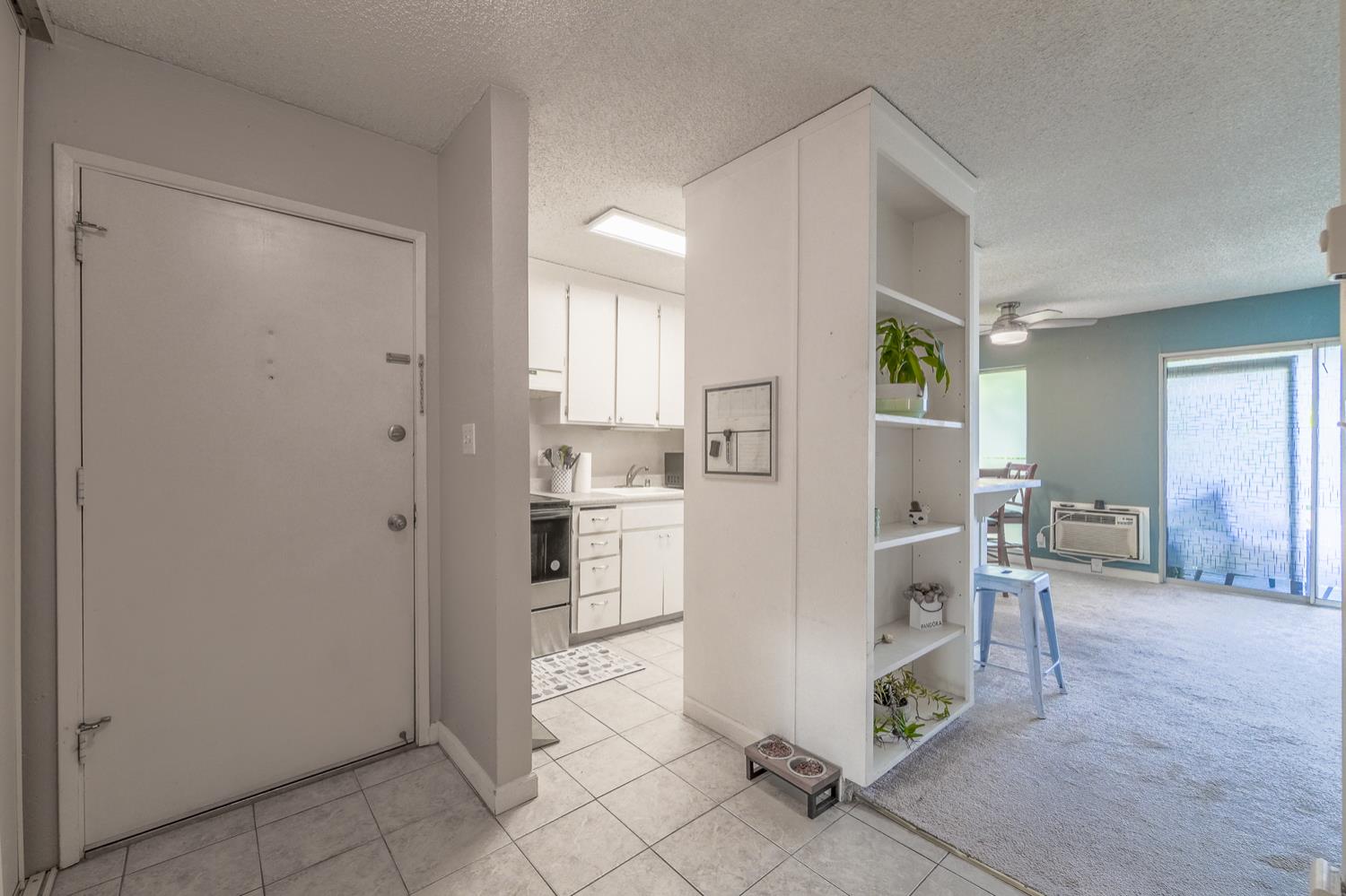 Detail Gallery Image 9 of 31 For 1036 Oak Grove Rd #86,  Concord,  CA 94518 - 1 Beds | 1 Baths