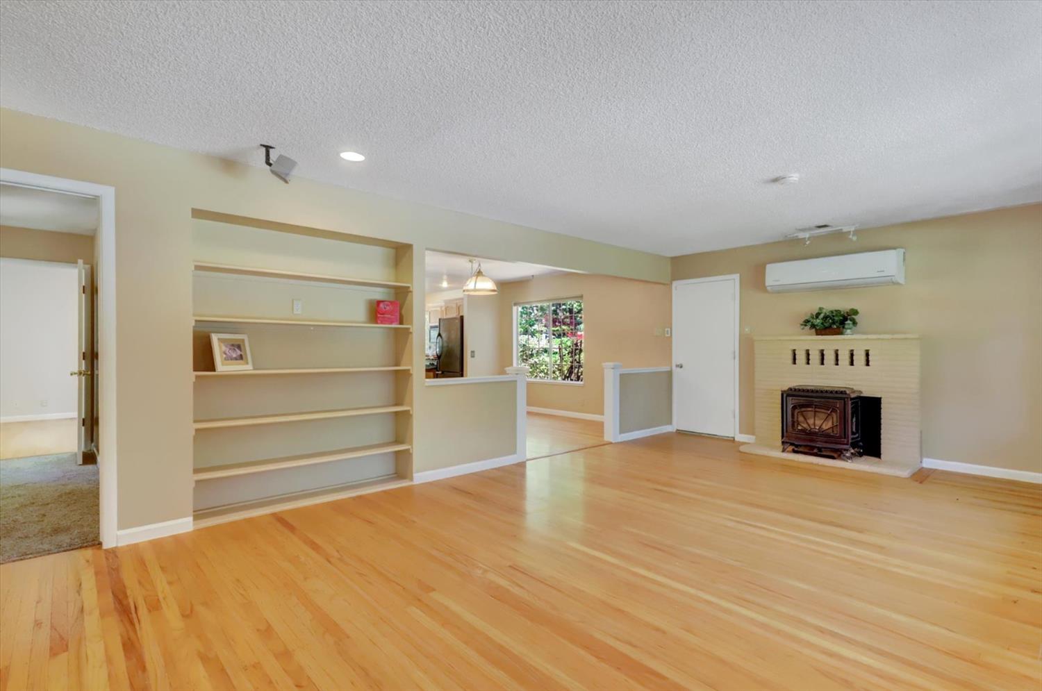 Detail Gallery Image 3 of 69 For 12742 Butterfly Dr, Nevada City,  CA 95959 - 2 Beds | 2 Baths