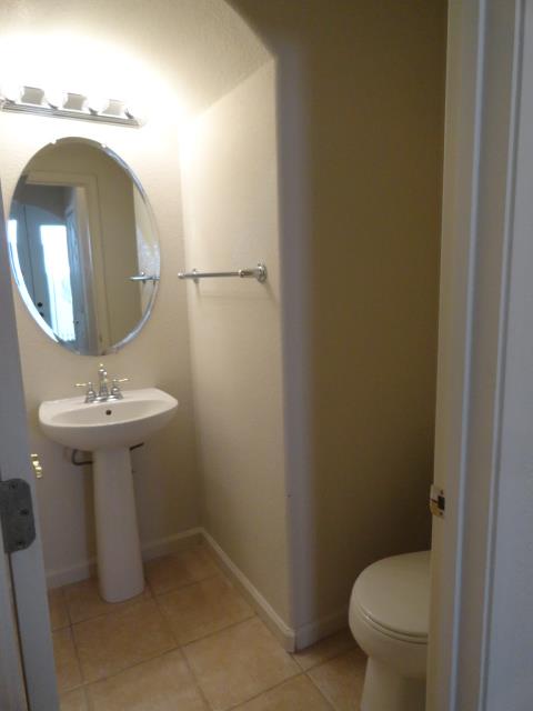 Detail Gallery Image 10 of 29 For 8207 Shay Cir, Stockton,  CA 95212 - 4 Beds | 2/1 Baths