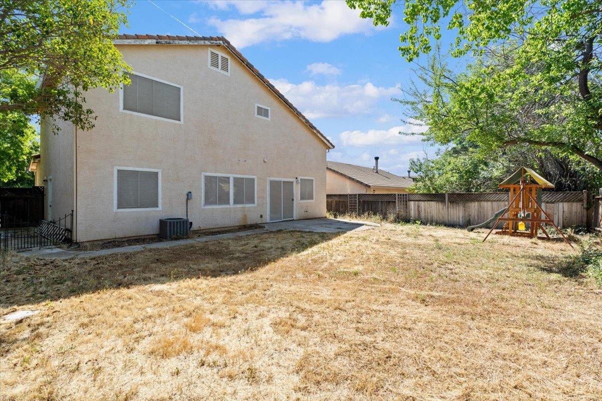 Detail Gallery Image 31 of 37 For 45 White Birch Ct, Roseville,  CA 95678 - 4 Beds | 3 Baths