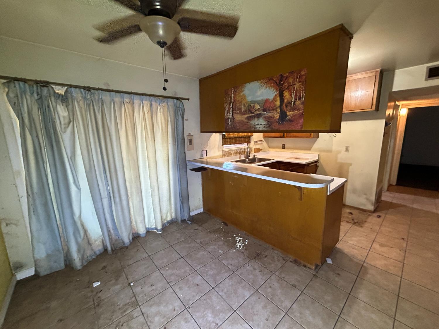 Detail Gallery Image 5 of 14 For 4229 Austin St, Sacramento,  CA 95838 - 2 Beds | 2 Baths