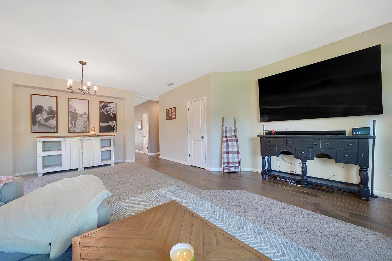 Laurel Court, Ione, California image 3