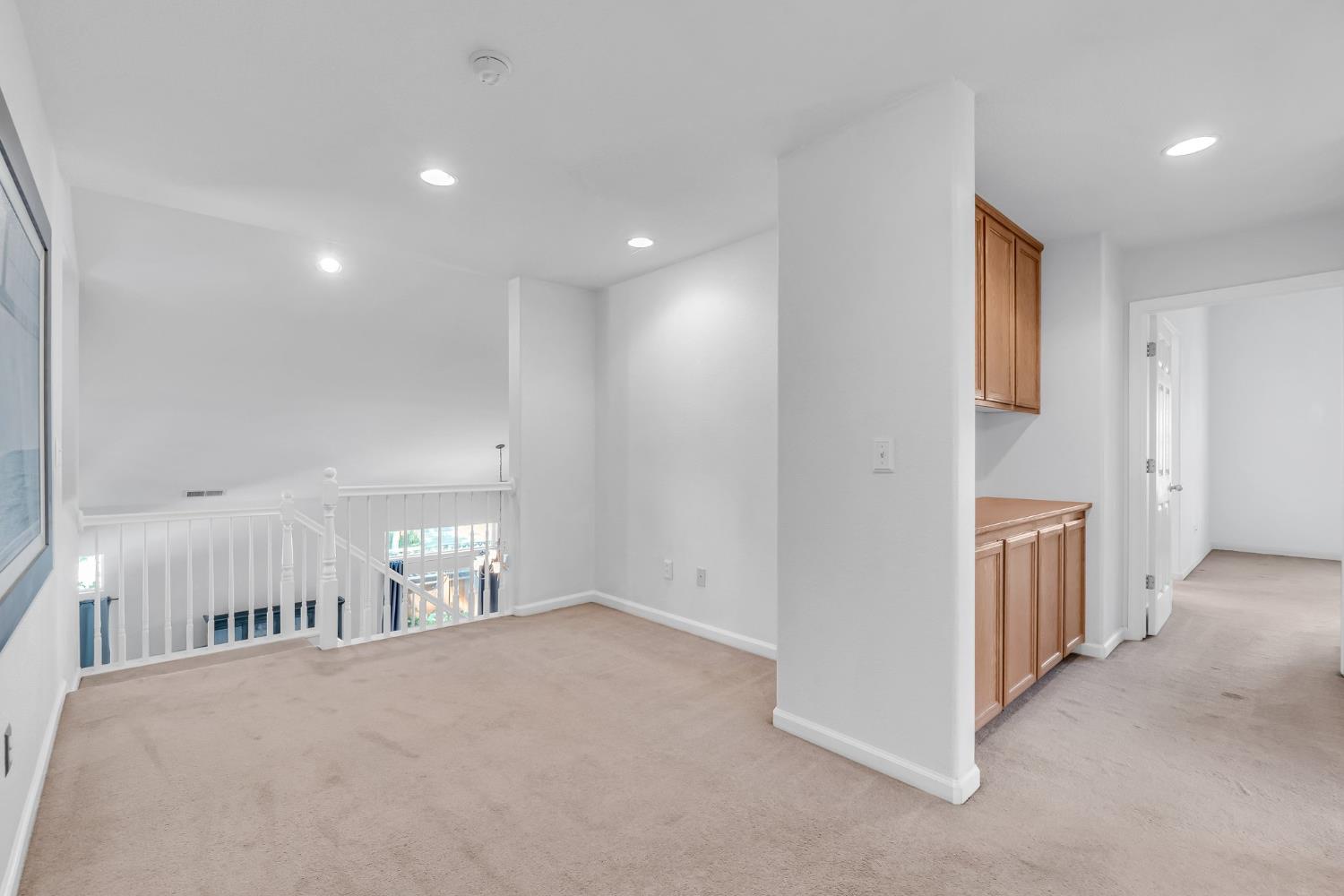 Detail Gallery Image 38 of 90 For 3309 Kittiwake Dr, Sacramento,  CA 95833 - 5 Beds | 3 Baths