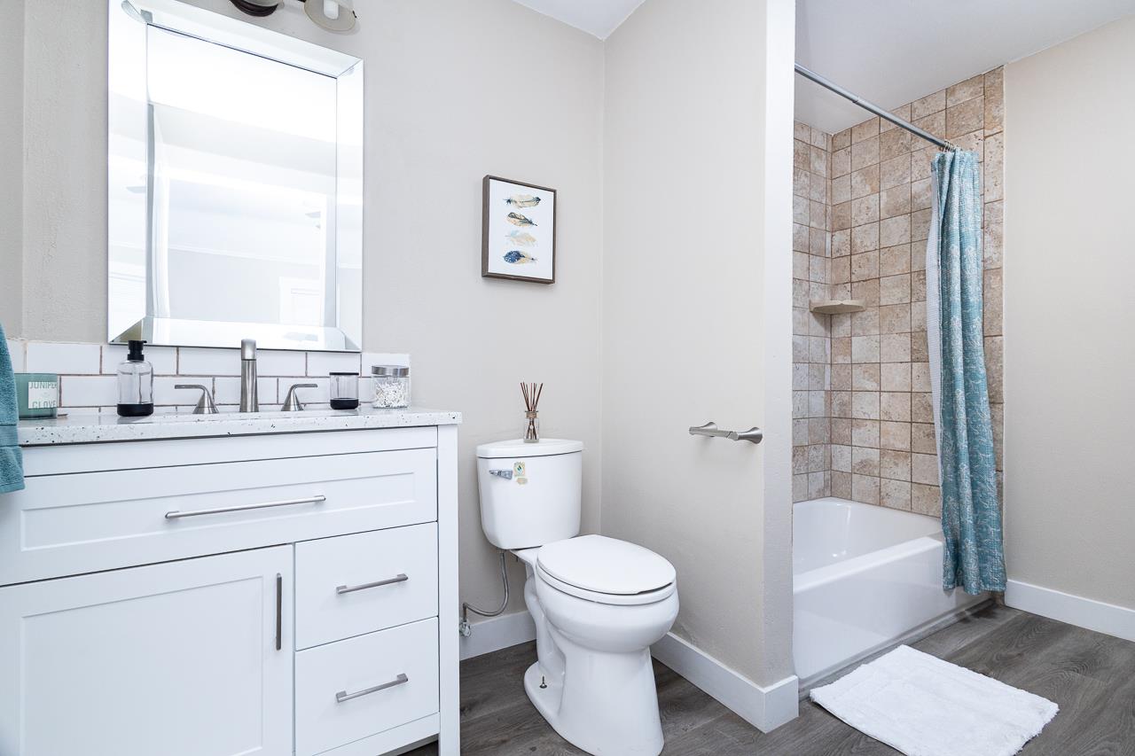 Detail Gallery Image 12 of 22 For 3018 42nd St, Sacramento,  CA 95817 - 2 Beds | 1/1 Baths