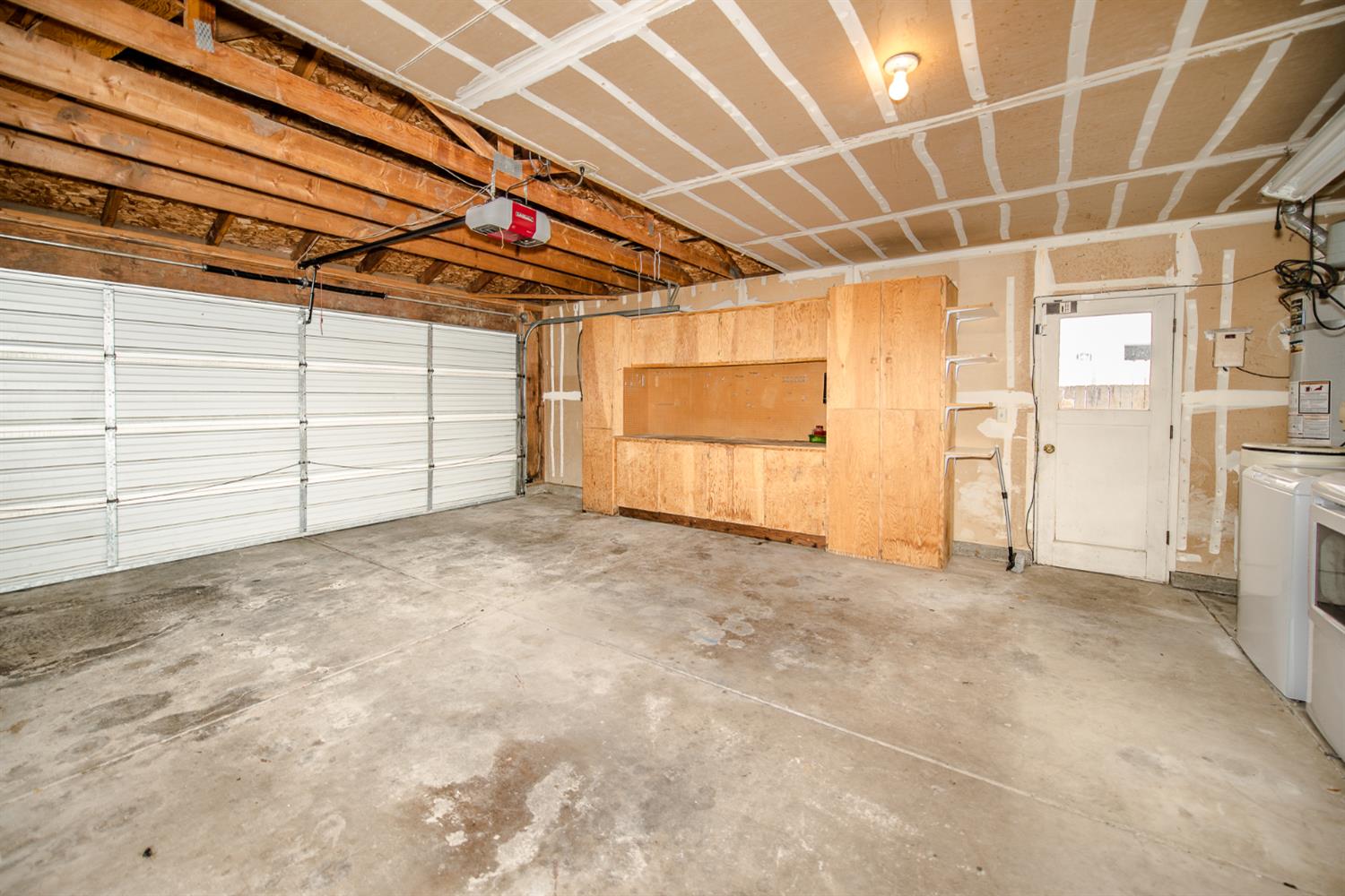 Detail Gallery Image 13 of 16 For 1455 Willow Springs Dr, Woodland,  CA 95776 - 3 Beds | 2 Baths
