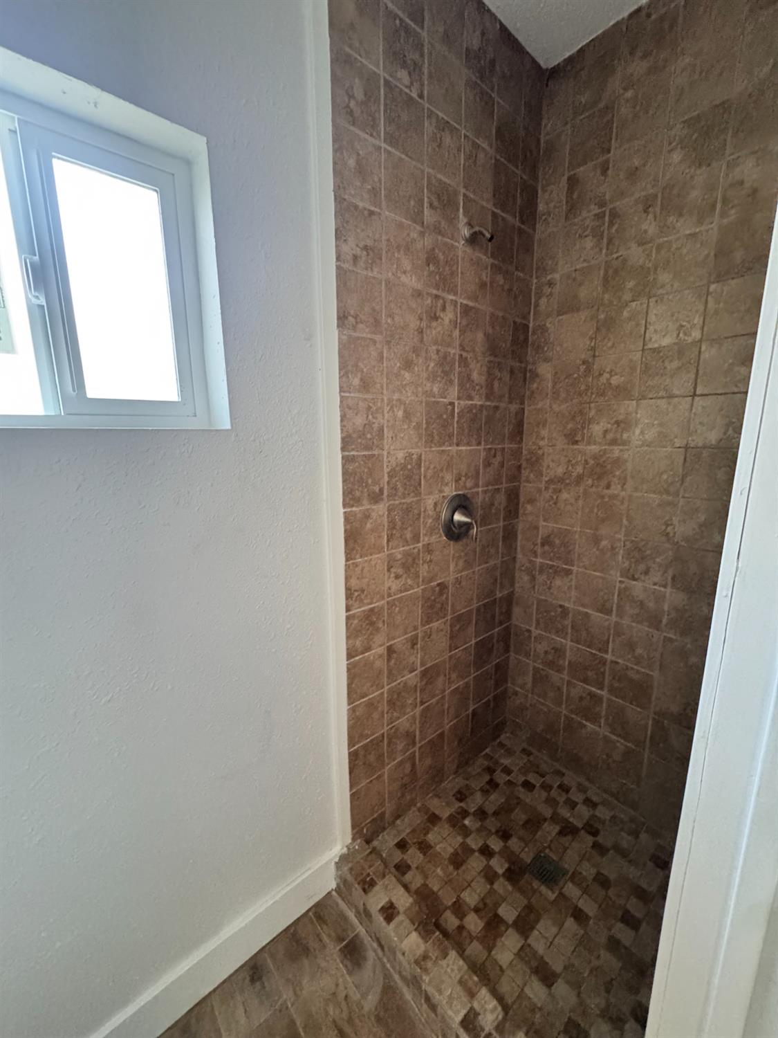Detail Gallery Image 9 of 21 For 2374 Birch St, Live Oak,  CA 95953 - 3 Beds | 2 Baths