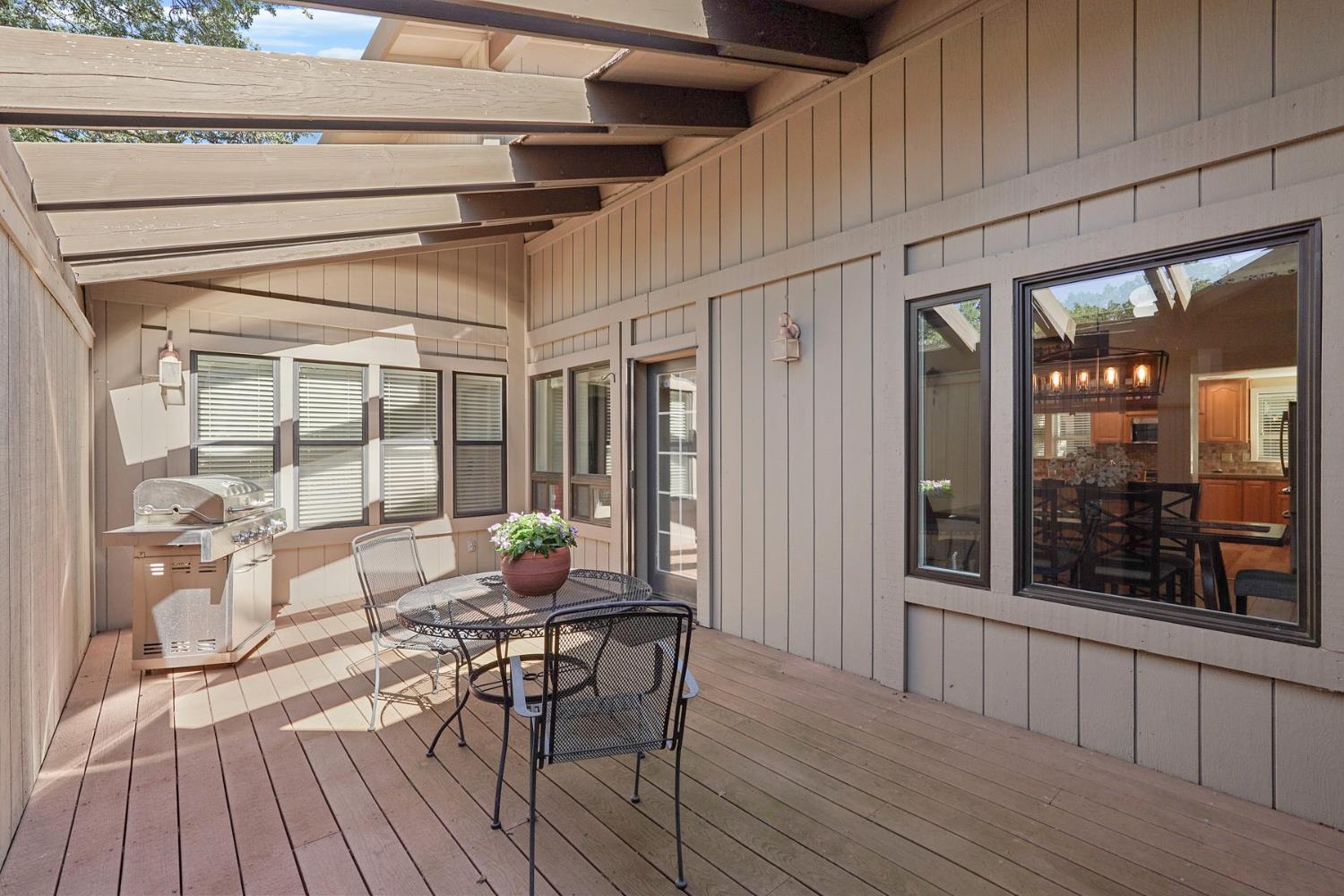 Detail Gallery Image 32 of 44 For 6200 Viewridge Dr, Auburn,  CA 95602 - 3 Beds | 3 Baths