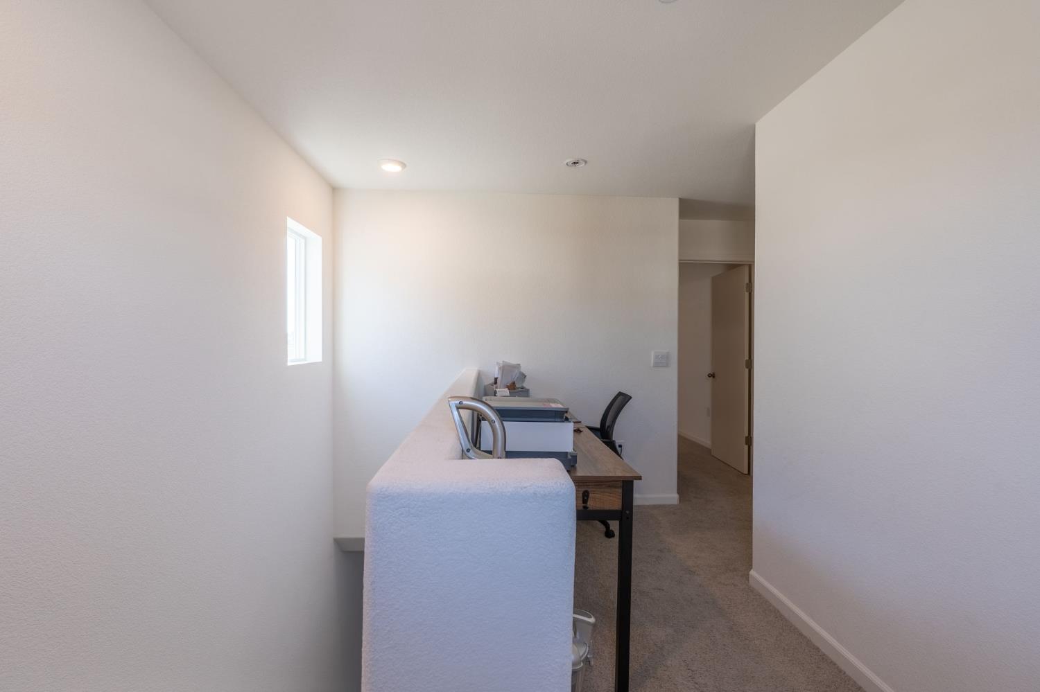 Detail Gallery Image 6 of 32 For 6421 Maple Leaf Ln, Riverbank,  CA 95367 - 5 Beds | 3 Baths
