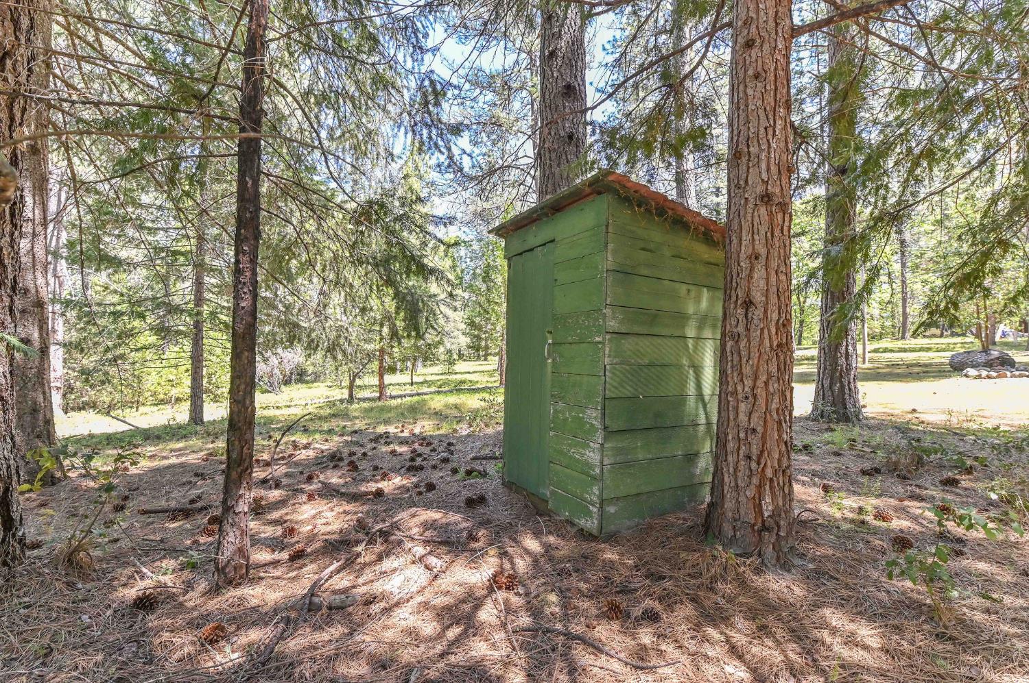 Detail Gallery Image 21 of 31 For 1216 Railroad Flat Rd, Mokelumne Hill,  CA 95245 - 1 Beds | 1 Baths