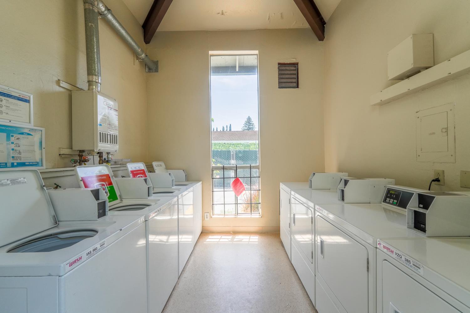 Detail Gallery Image 29 of 31 For 1036 Oak Grove Rd #86,  Concord,  CA 94518 - 1 Beds | 1 Baths