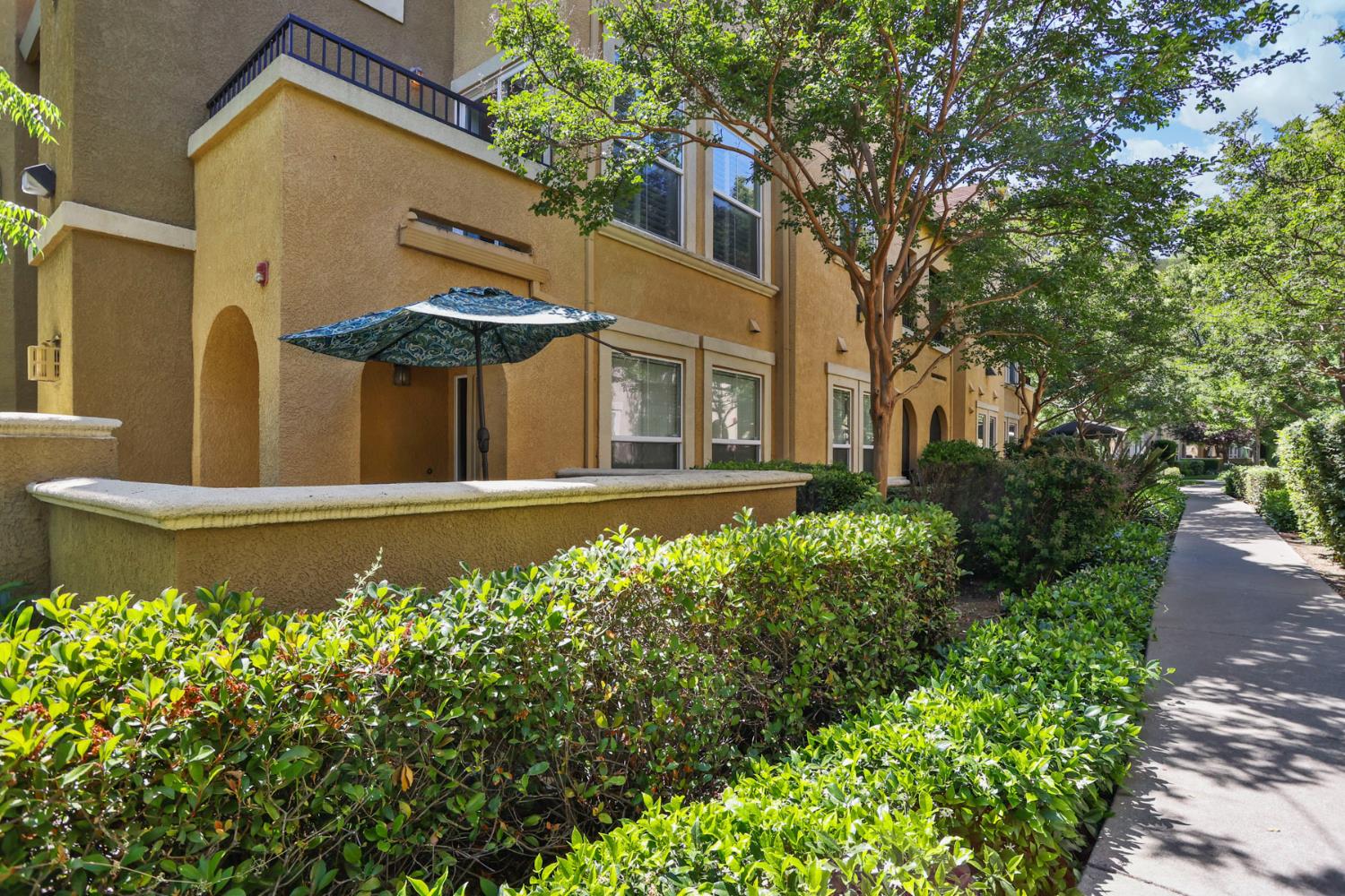 Detail Gallery Image 4 of 42 For 2487 Torino, West Sacramento,  CA 95619 - 2 Beds | 2 Baths