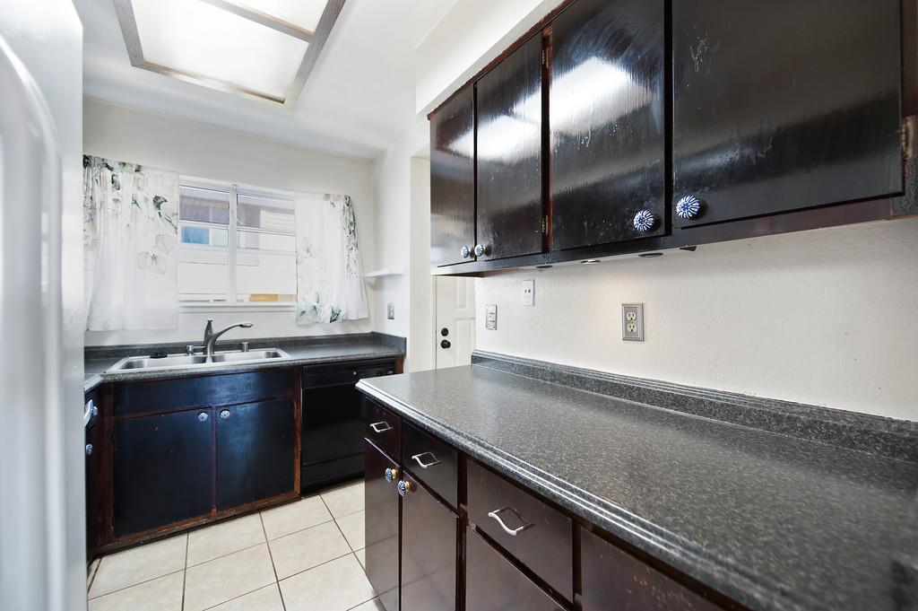 Detail Gallery Image 10 of 27 For 4321 Palm Ave #98,  Sacramento,  CA 95842 - 2 Beds | 1/1 Baths