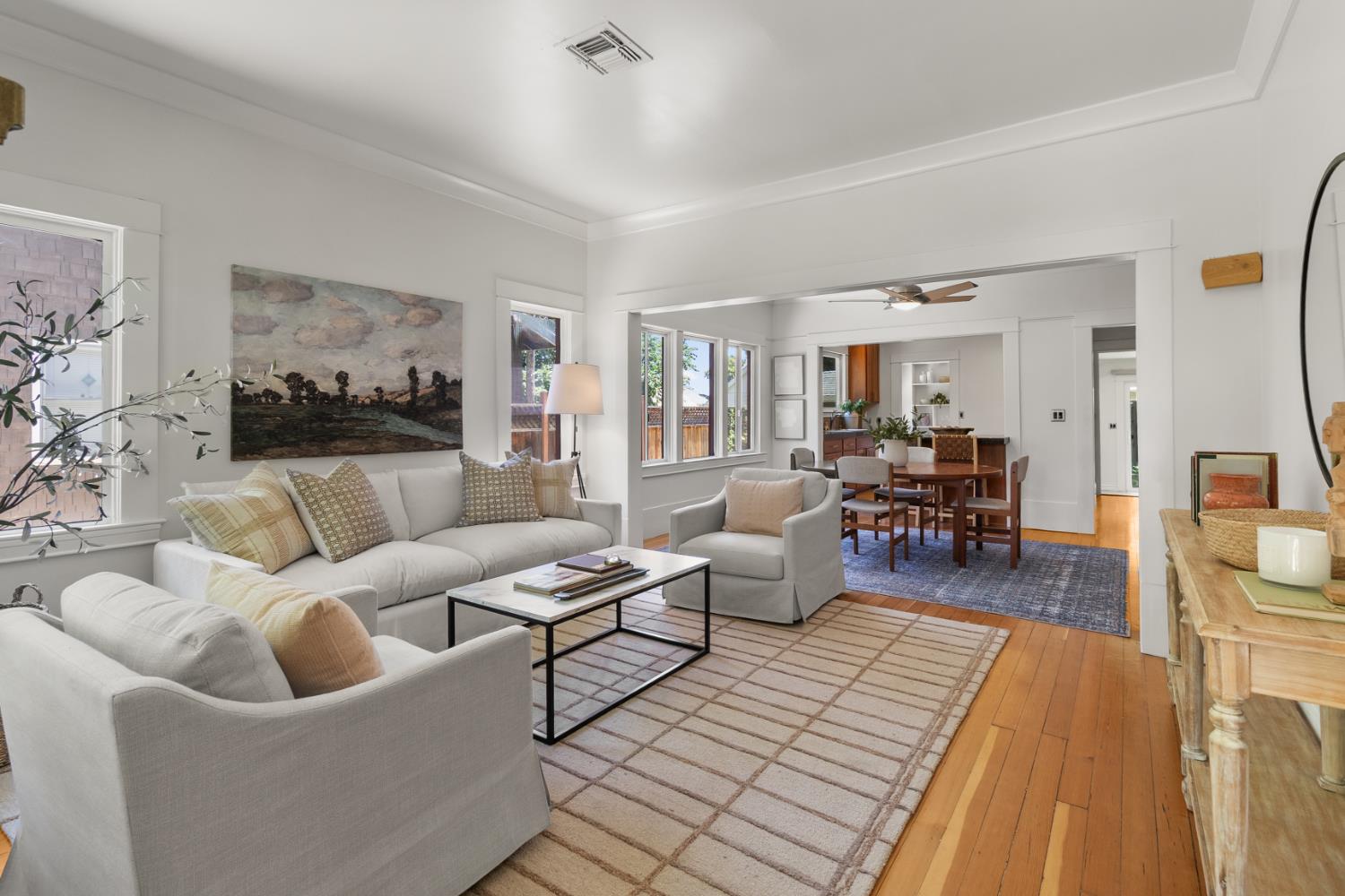Detail Gallery Image 7 of 53 For 4860 U St, Sacramento,  CA 95817 - 3 Beds | 2 Baths