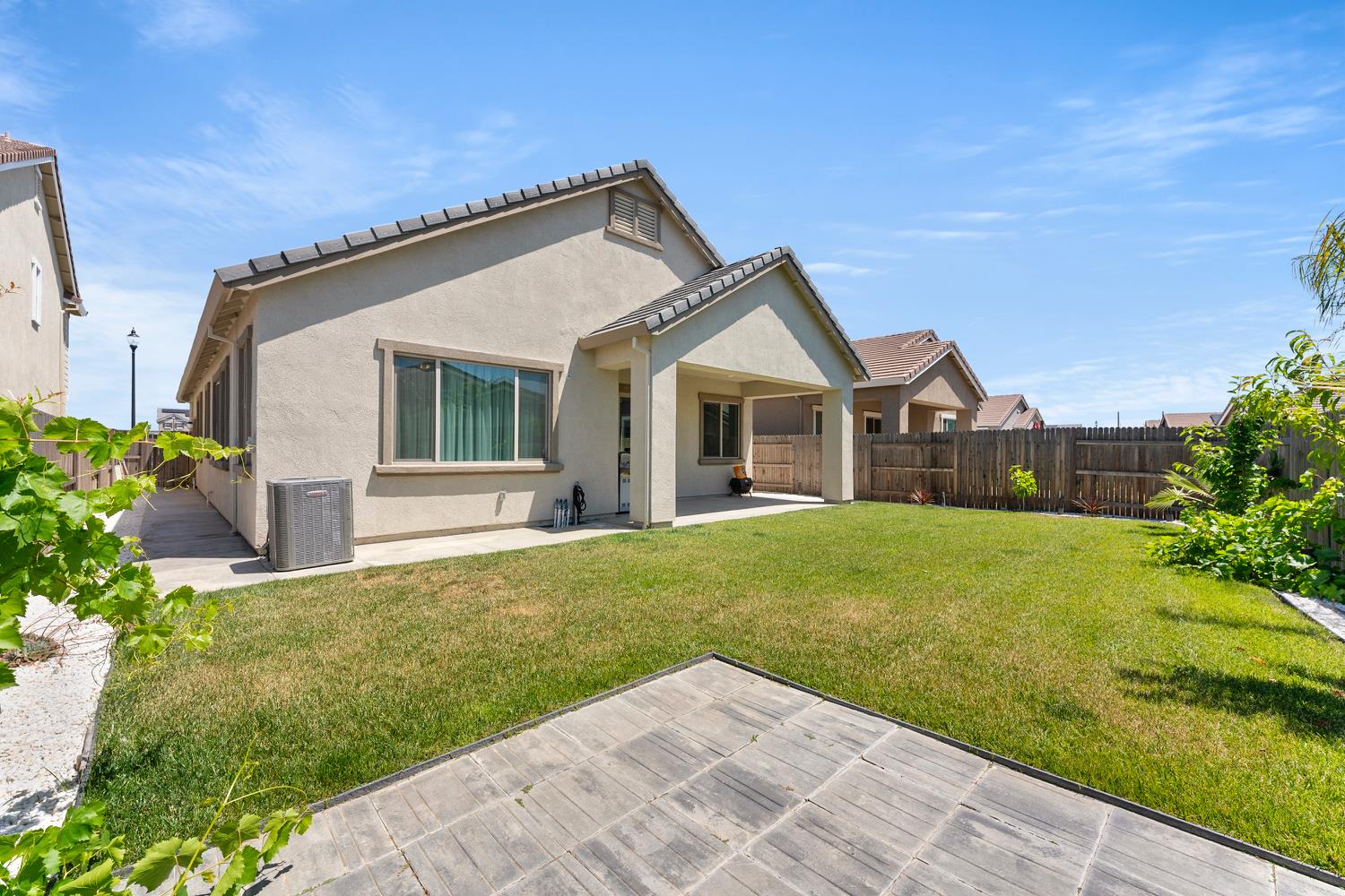 Detail Gallery Image 50 of 56 For 7049 Lakehaven Dr, Roseville,  CA 95747 - 3 Beds | 3 Baths