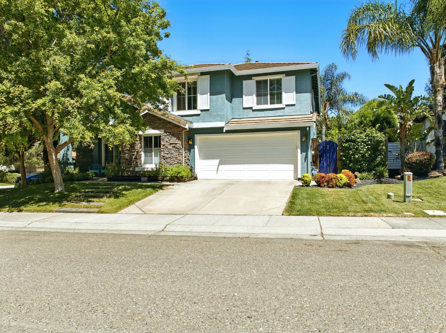 Detail Gallery Image 1 of 90 For 3309 Kittiwake Dr, Sacramento,  CA 95833 - 5 Beds | 3 Baths