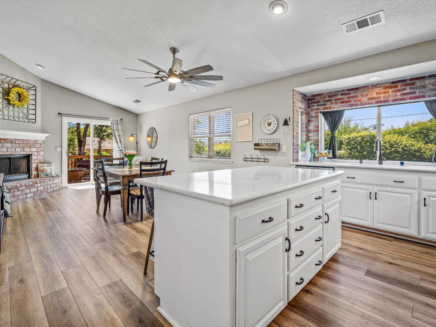 Detail Gallery Image 20 of 44 For 3400 Raben Way, Cameron Park,  CA 95682 - 4 Beds | 2/1 Baths