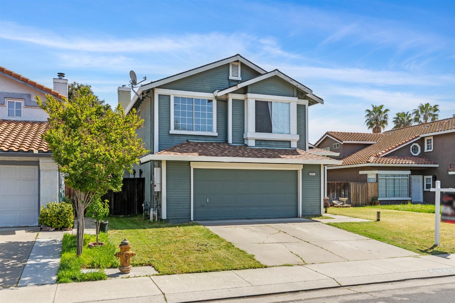 Detail Gallery Image 3 of 28 For 3843 Steve Lillie Cir, Stockton,  CA 95206 - 4 Beds | 2/1 Baths