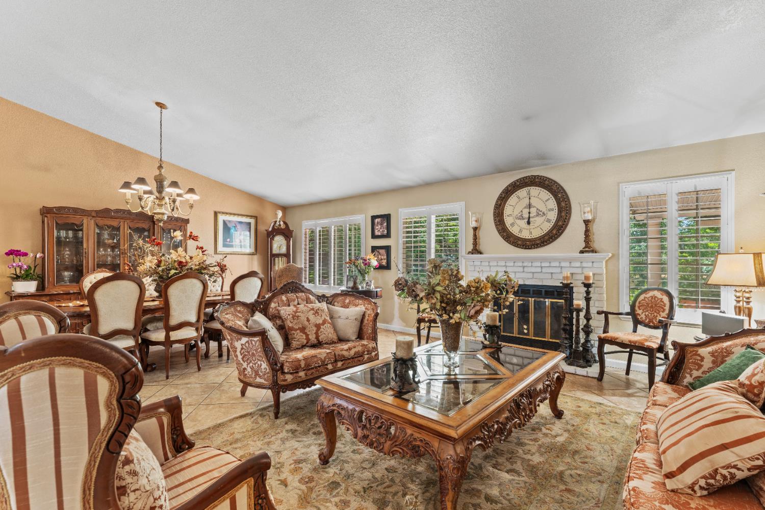 Detail Gallery Image 15 of 77 For 8141 Bellingrath Dr, Elverta,  CA 95626 - 5 Beds | 3 Baths