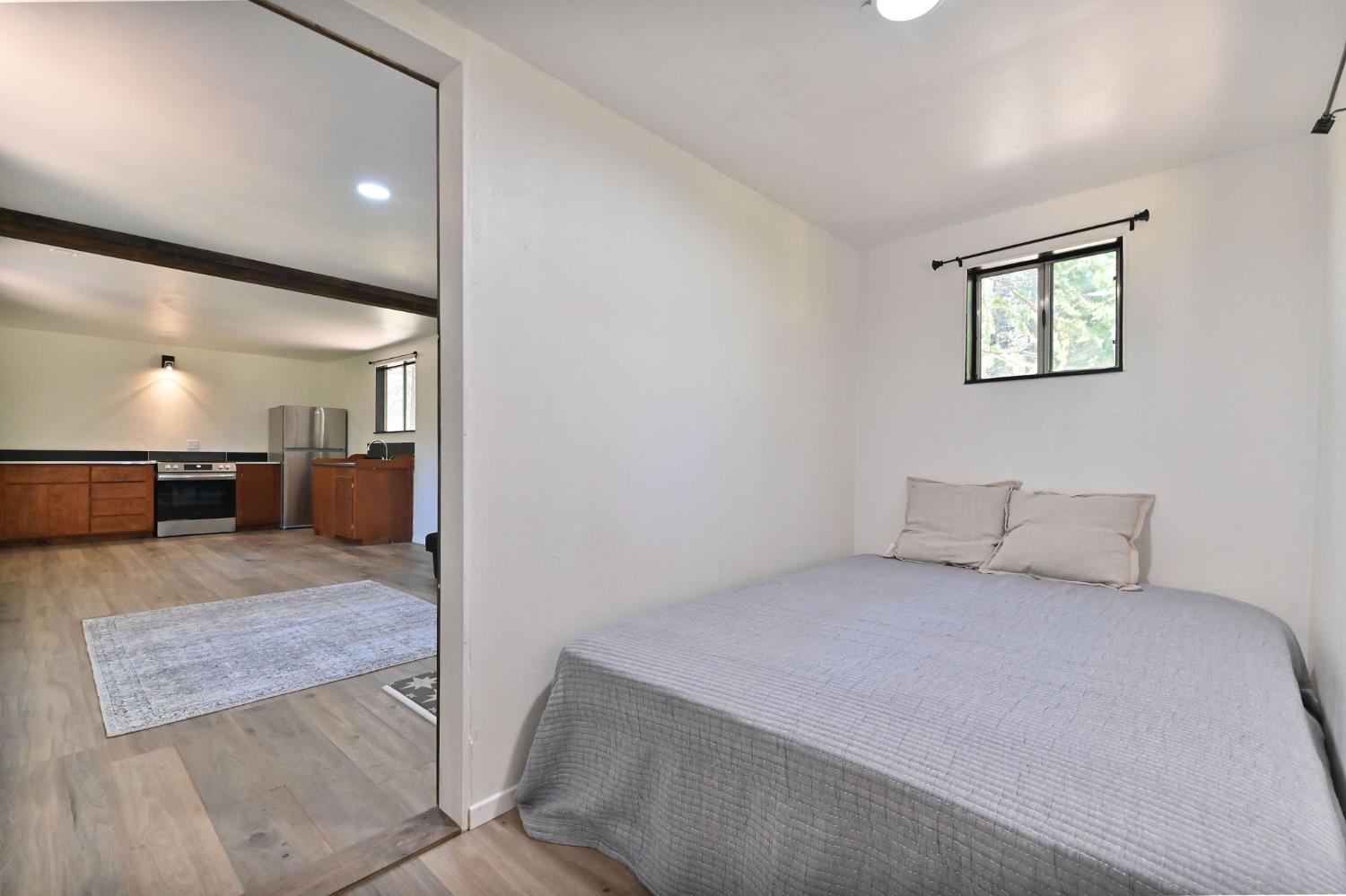 Detail Gallery Image 16 of 31 For 1216 Railroad Flat Rd, Mokelumne Hill,  CA 95245 - 1 Beds | 1 Baths