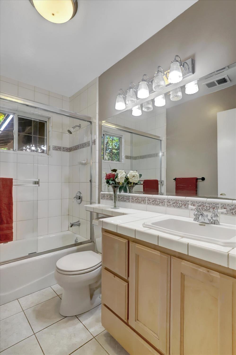 Detail Gallery Image 25 of 69 For 12742 Butterfly Dr, Nevada City,  CA 95959 - 2 Beds | 2 Baths