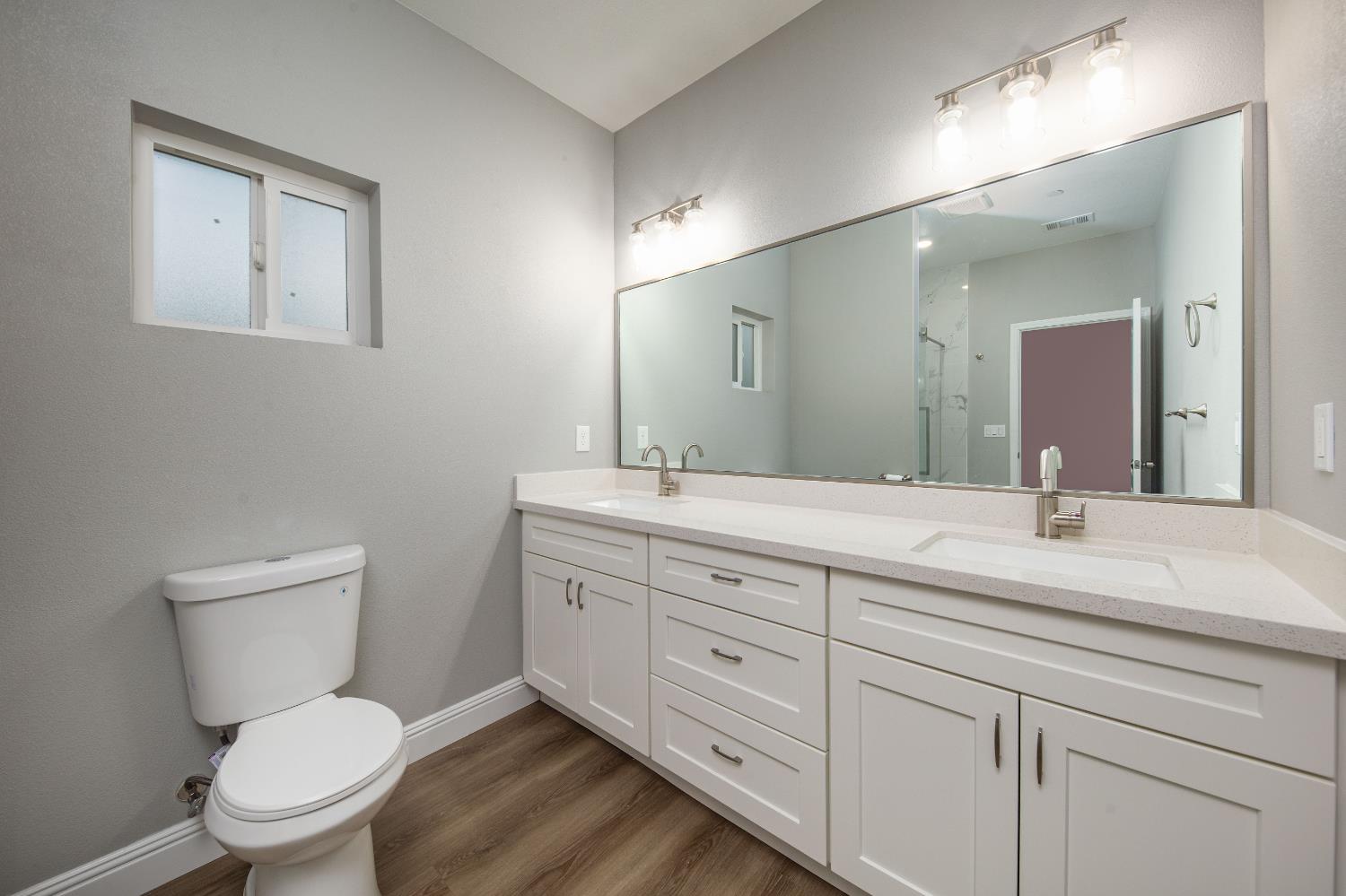 Detail Gallery Image 33 of 54 For 745 W Harding Way, Stockton,  CA 95204 - 5 Beds | 3 Baths