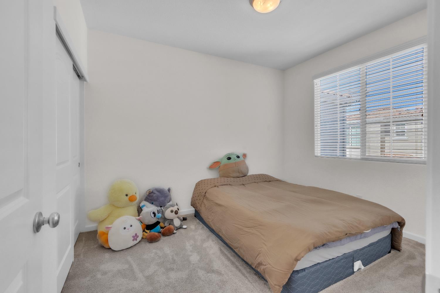 Detail Gallery Image 20 of 27 For 7829 Acorri Walk, Sacramento,  CA 95823 - 3 Beds | 2/1 Baths