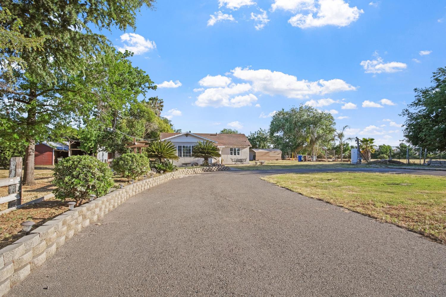 Detail Gallery Image 5 of 45 For 700 N Montana Ave, Turlock,  CA 95380 - 2 Beds | 1 Baths
